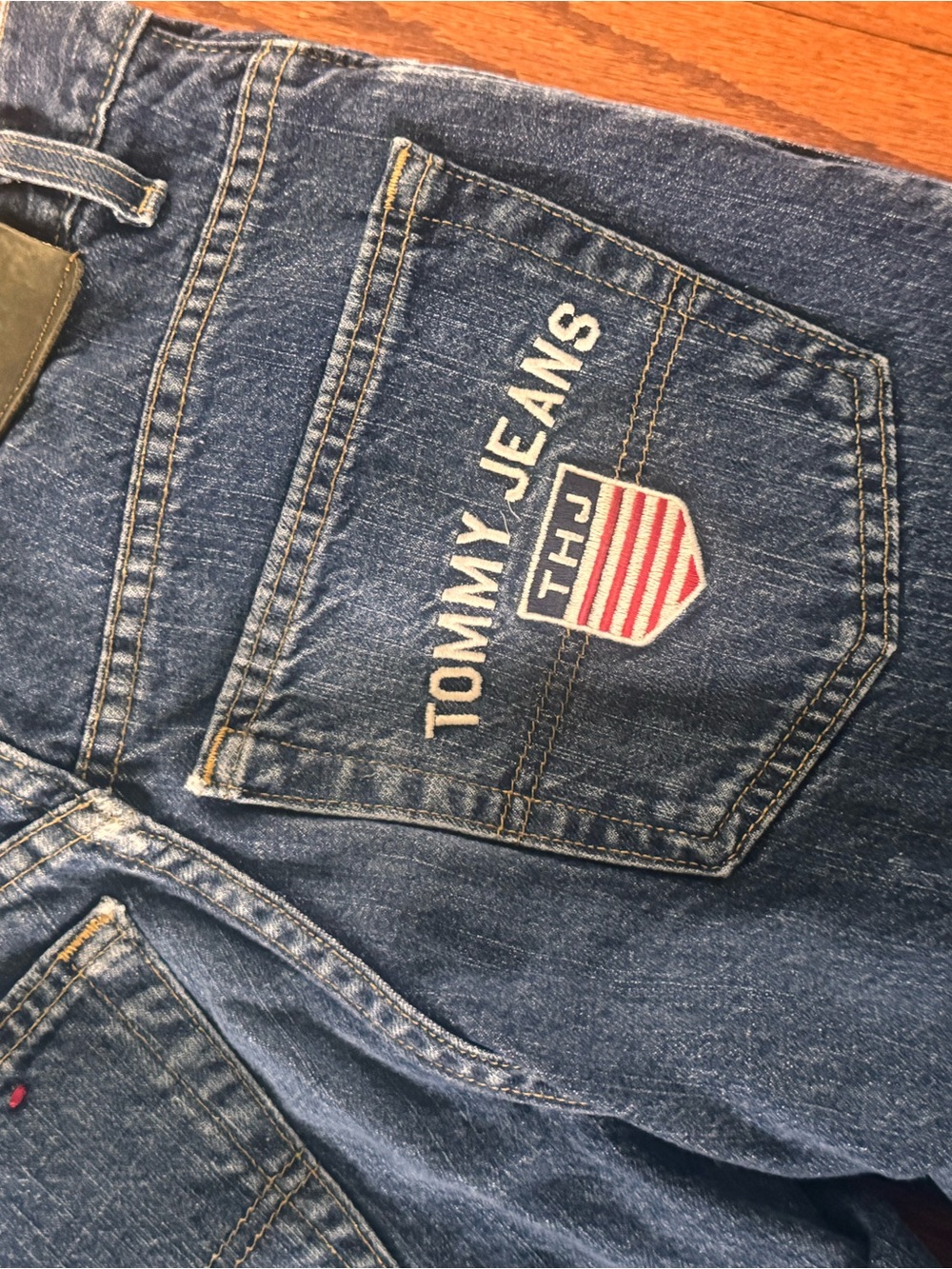 Vintage Y2K Tommy Hilfiger Men's Blue Denim Jeans
